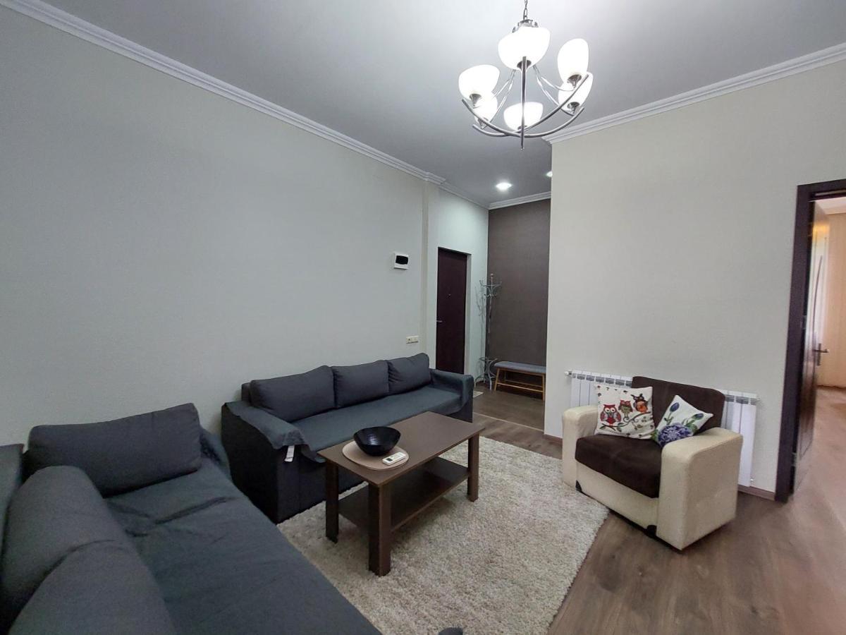 Helen'S House Apartment Батуми Екстериор снимка